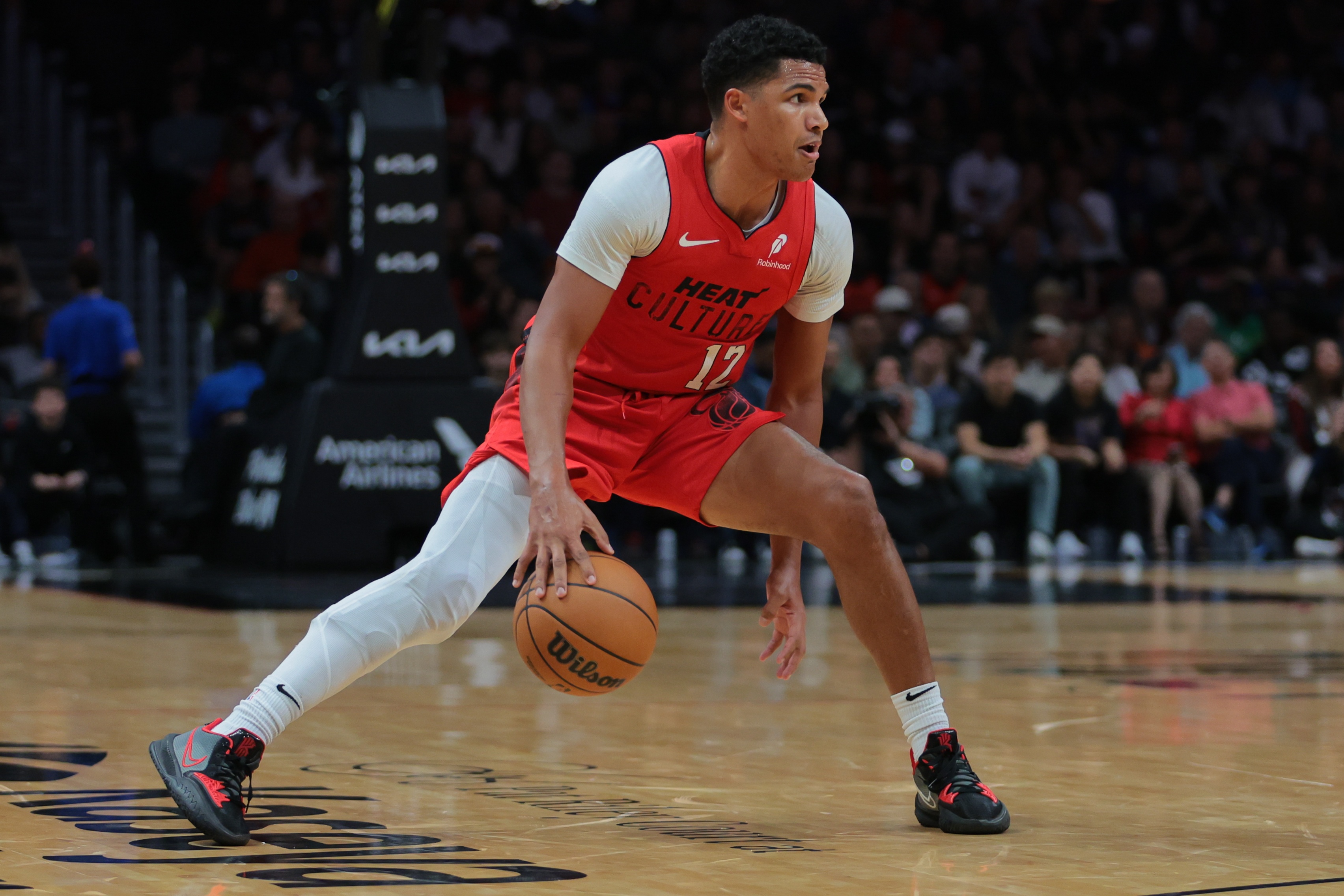 半岛体育-名记：德鲁-史密斯预计会在热火扮演重要角色 担任球队的2号控卫