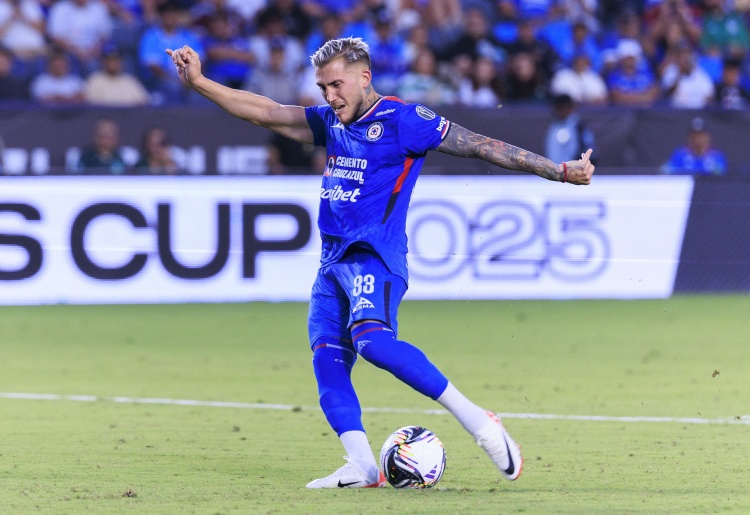 半岛体育-记者：迈阿密国际引进皮奥维仍未达成协议，蓝十字要价700万美元