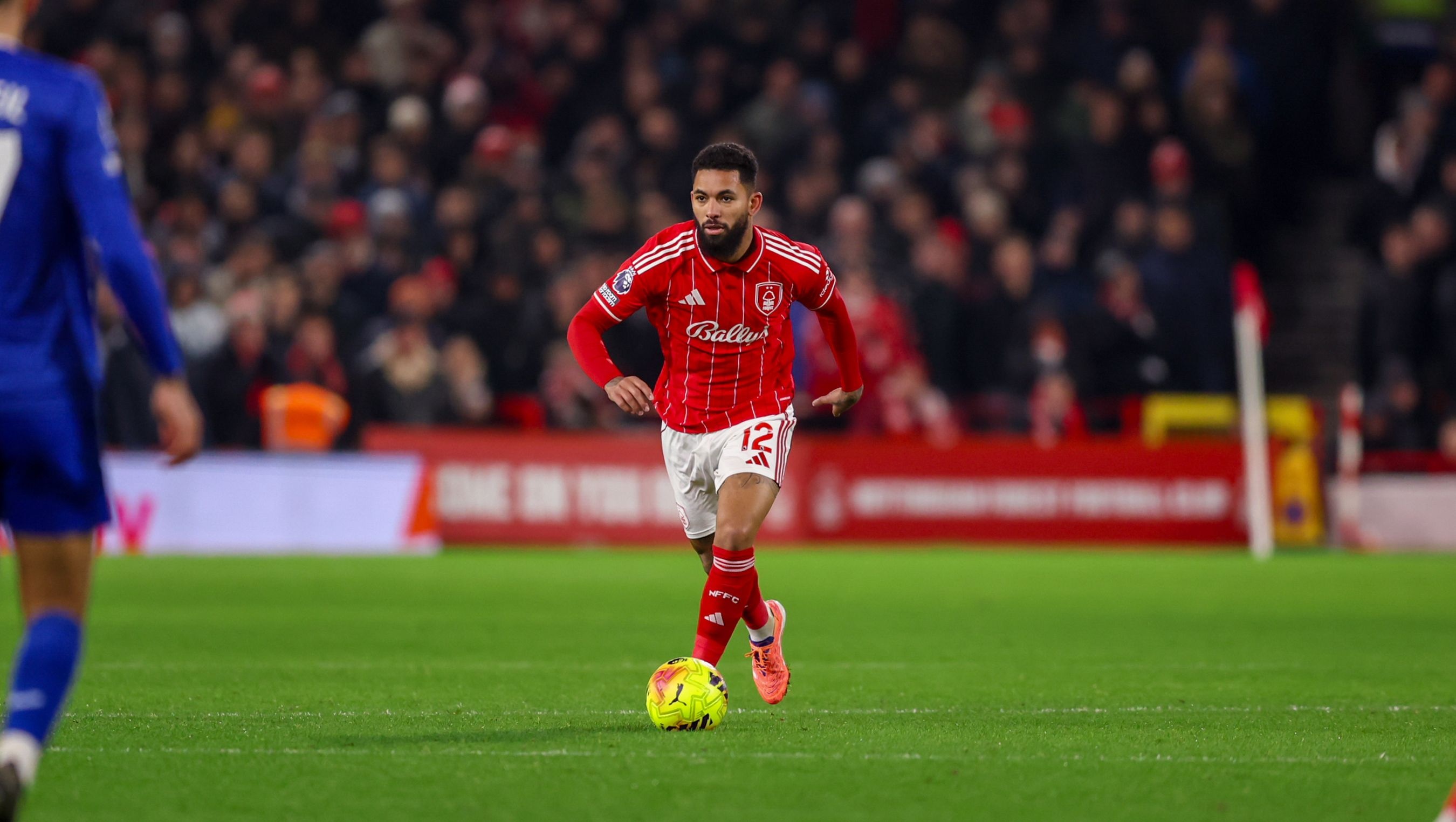 半岛体育APP-记者：道格拉斯·路易斯同意租借回维拉，转会正式流程已开启