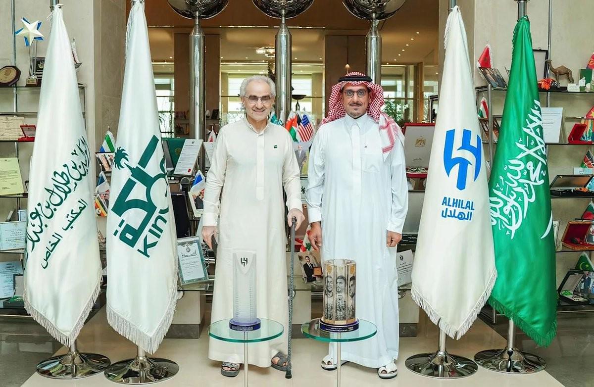 半岛体育官方网站-记者：沙特王子收购新月一事即将官宣；此前曾全额承担本泽马转会费